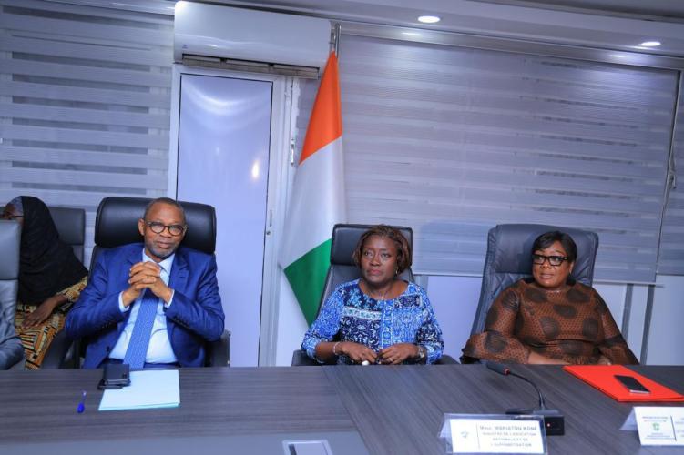 Côte d’Ivoire : Crise dans l’éducation formation et ponction des salaires / Gouvernement et Syndicat s’accordent pour sauver l’école 